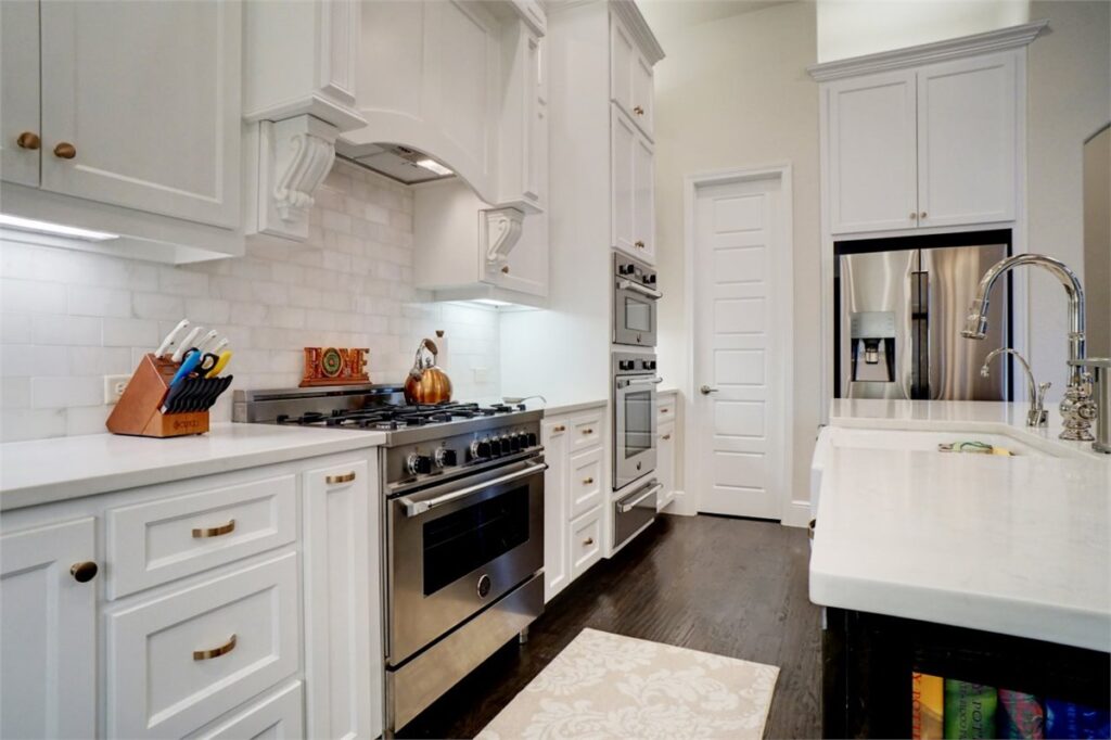 How a Kitchen Supplier Can Help You With Kitchen Renovation